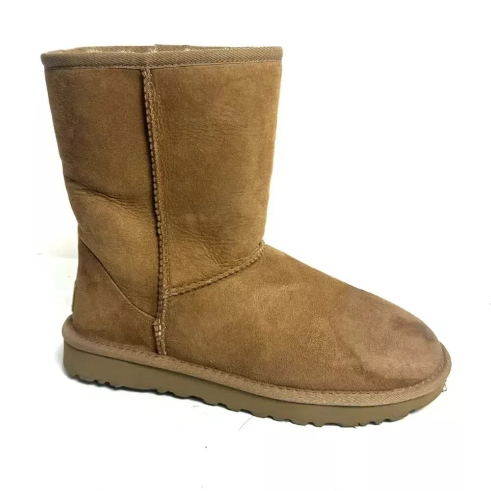 UGG Womens Classic Short II Boot Chestnut Size 7 M